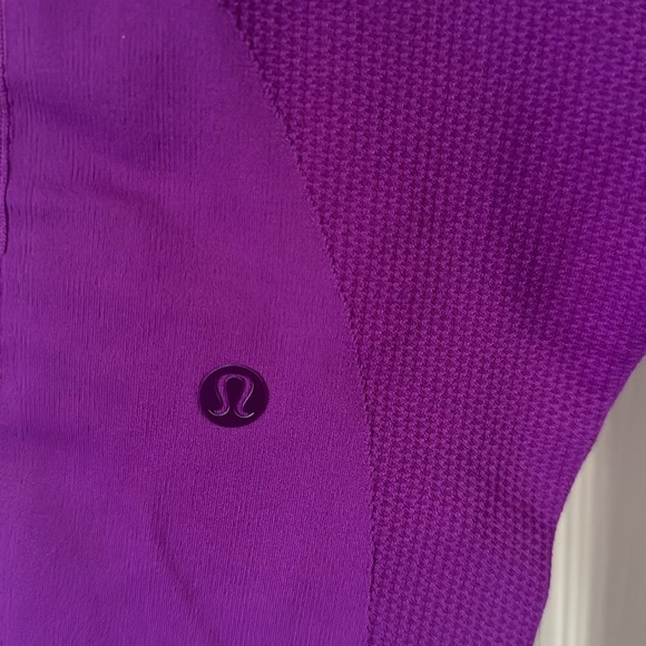 Lululemon Flow Capris ❤️❤️ - Picture 3 of 5
